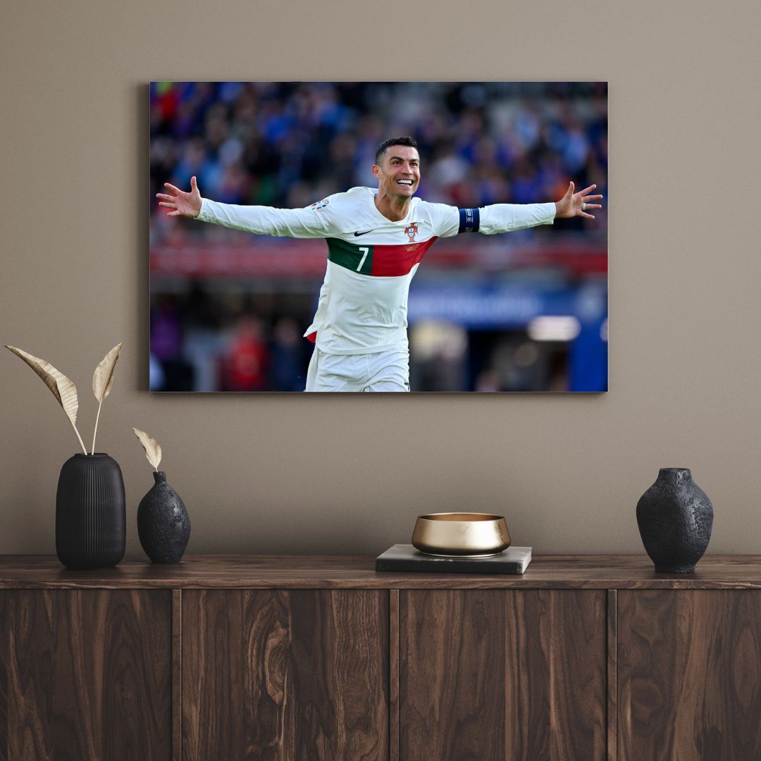 تابلو دکوراتیو فوتبالی رونالدو خوش حال Ronaldo is happy