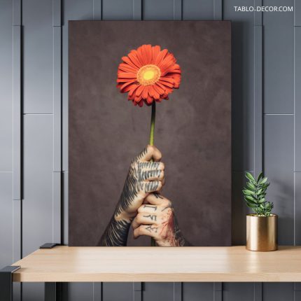 تابلو دکوراتیو مینیمال گرفتن گل taking flowers