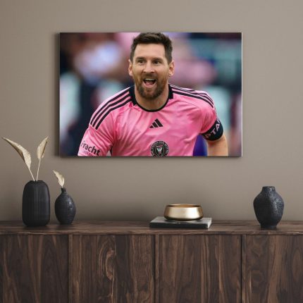 تابلو دکوراتیو فوتبالی مسی خوش حال Messi is happy