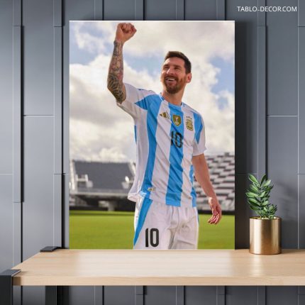 تابلو دکوراتیو فوتبالی مسی خوش حال Messi is happy