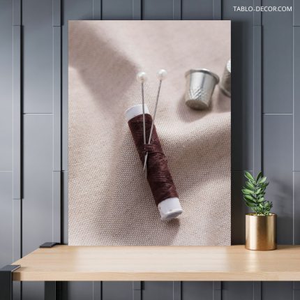 تابلو دکوراتیو نخ خیاطی sewing thread