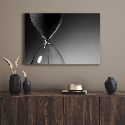 تابلو دکوراتیو ساعت شنی سیاه و سفید Black and white hourglass