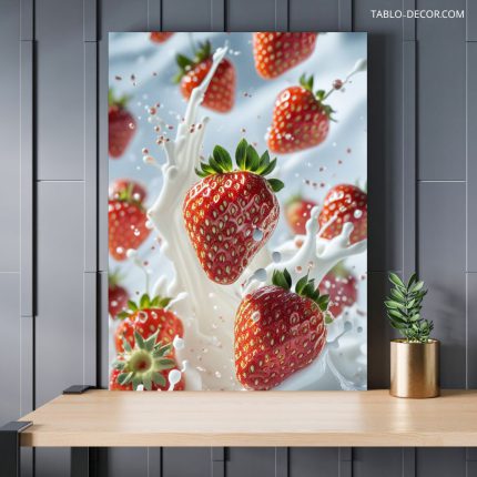 تابلو توت فرنگی Strawberries