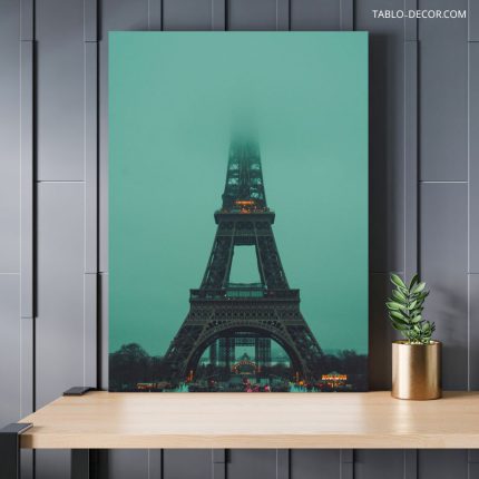 تابلو برج ایفل در مه Eiffel Tower in the fog