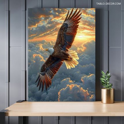 تابلو عقاب در آسمان زیبا Eagle in the beautiful sky