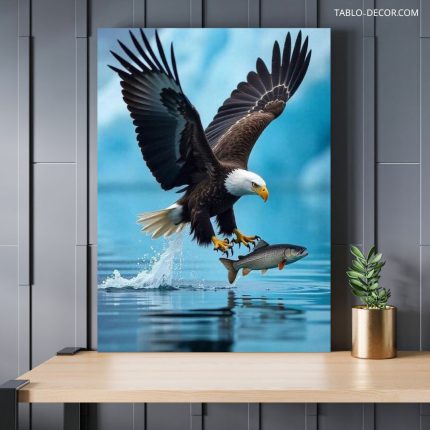 تابلو عقاب در حال شکار Eagle hunting